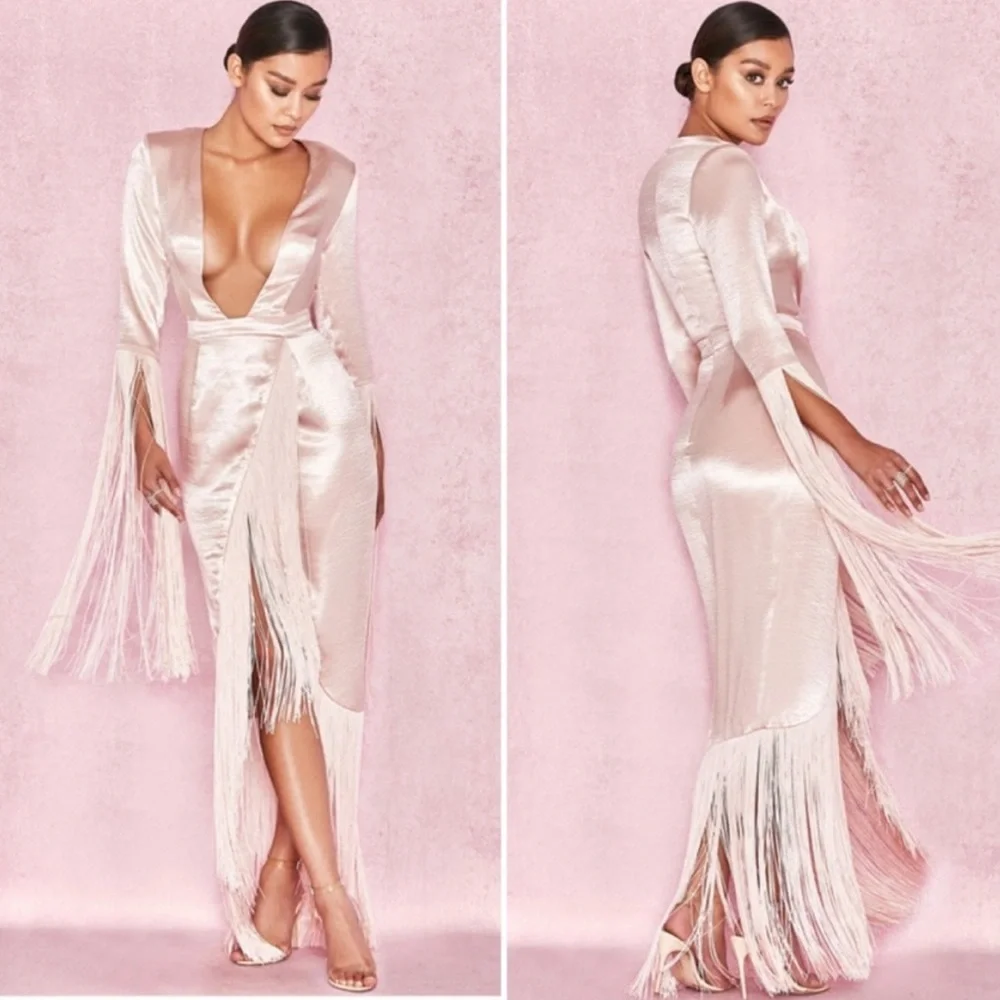 🚨🚨🚨ATTN:🚨🚨🚨 SEEKING this House of CB dress “Finola” dress in L or XL - Picture 1 of 1